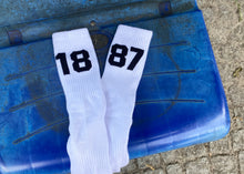 Lade das Bild in den Galerie-Viewer, 1887-Socken