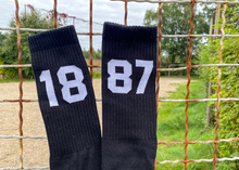 Lade das Bild in den Galerie-Viewer, 1887-Socken